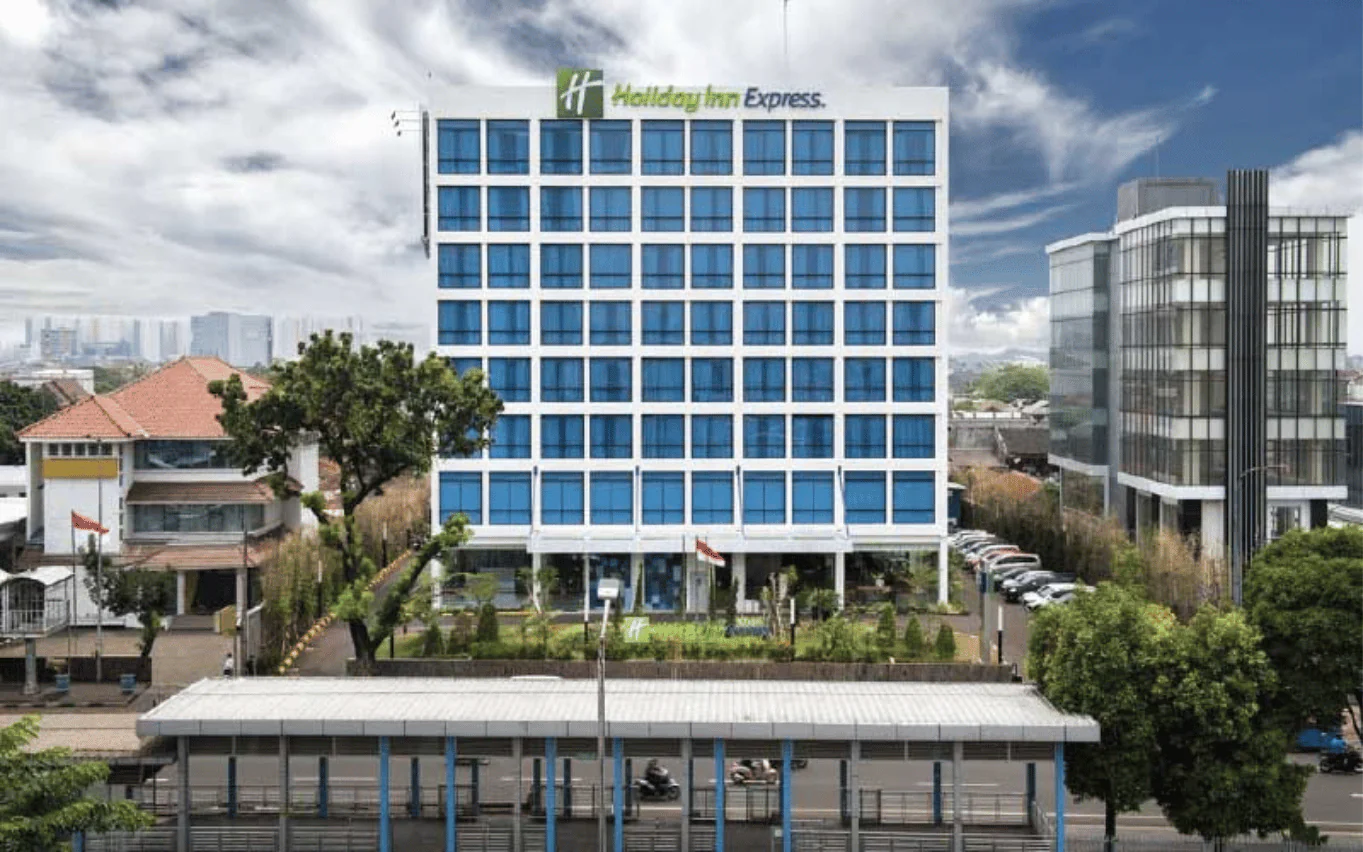 Holiday Inn Hotel, Jaktim